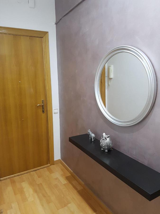 Habitacion En Piso Compartido Cerca Del Camp Nou L'Hospitalet de Llobregat Kültér fotó